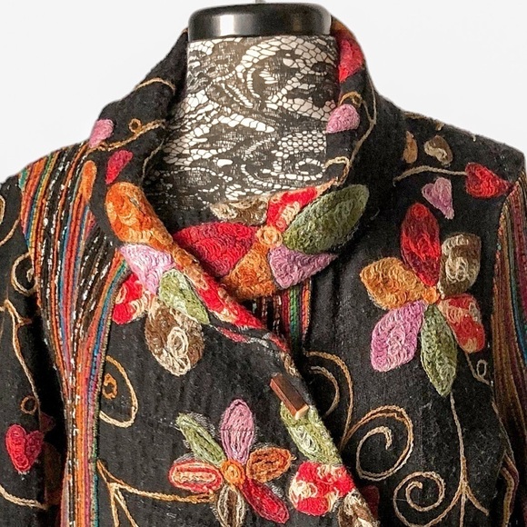 Tapestry Embroidered Floral Jacket Medium - Picture 5 of 11